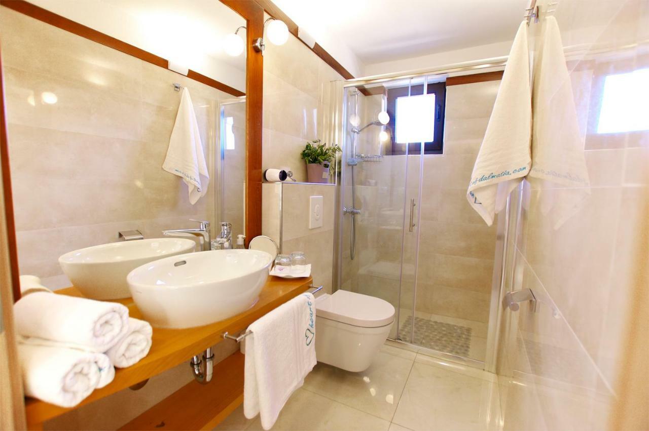 Apartman Murter Center 4+1 Id 720 Lägenhet Exteriör bild